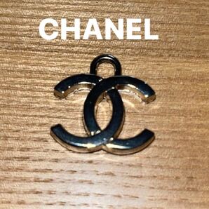 シャネルチャーム ヴィンテージボタン シルバー ロゴマーク ココマーク CHANEL