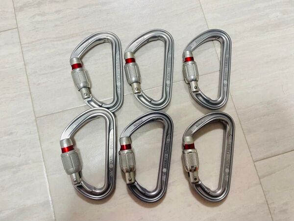 スピリット スクリューロック カラビナ PETZL