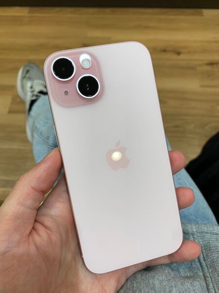 iPhone 15 ピンク 128 GB SIMフリー