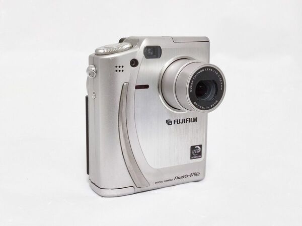 富士フイルム FUJIFILM FinePix 4700Z コンパクトデジタルカメラ デジカメ 単3電池駆動 オールドコンデジ