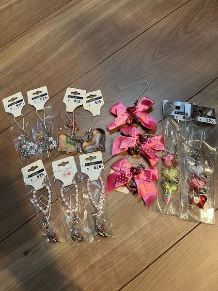 キーホルダー 景品 ビーズ 夏祭り くじびき ストラップ いるか リボン クリスタル チャーム