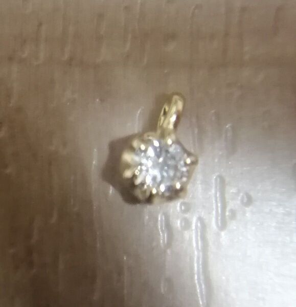 【最終価格】 250519 ダイヤ 0.06ct k18 ペンダントトップ