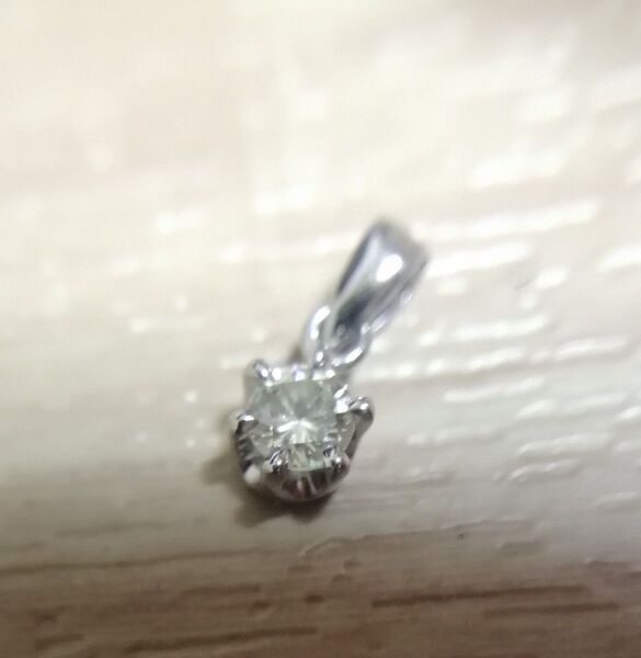 【値下不可】250531 ダイヤ 0.11ct Pt900 ペンダントトップ