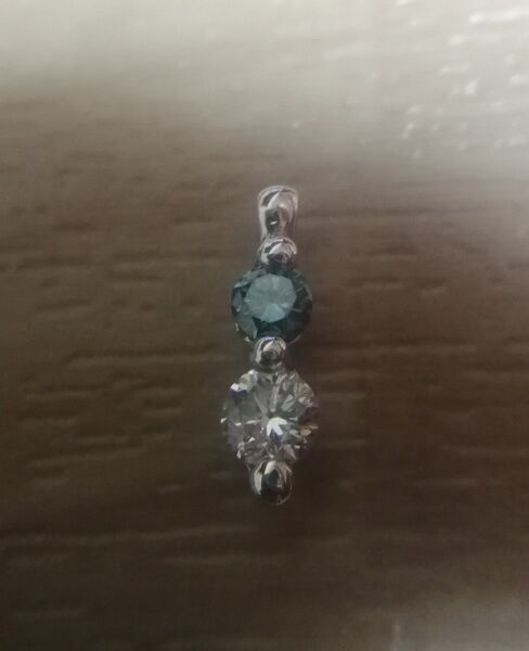 【値下不可】ダイヤ 0.2ct k18wg ペンダントトップ