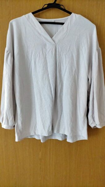 ホワイト Vネック 長袖トップス LLサイズ しまむら closshi