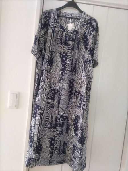 新品 ミセス向け 半袖ワンピース