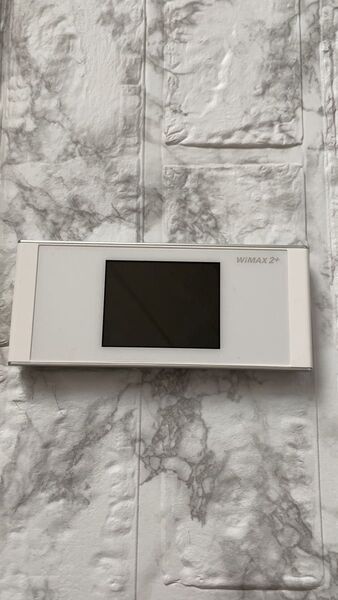 speed Wi-Fi NEXT 05 モバイルルーター ホワイト系