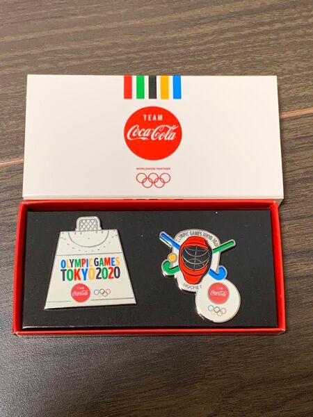 コカ・コーラ ピンバッジ 東京2020オリンピック 2個セット