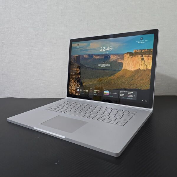 Sufacebook 2 第8世代i7 16G/SSD1TB GTX1060搭載