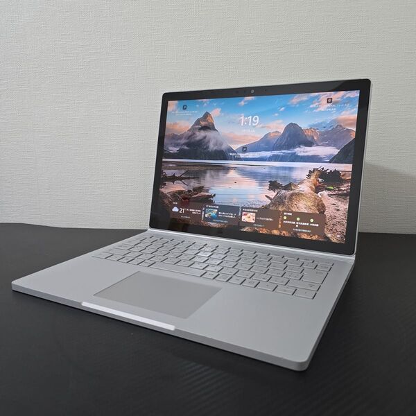 Suface book 2 第8世代i7 16G/SSD1TB GTX1050搭載