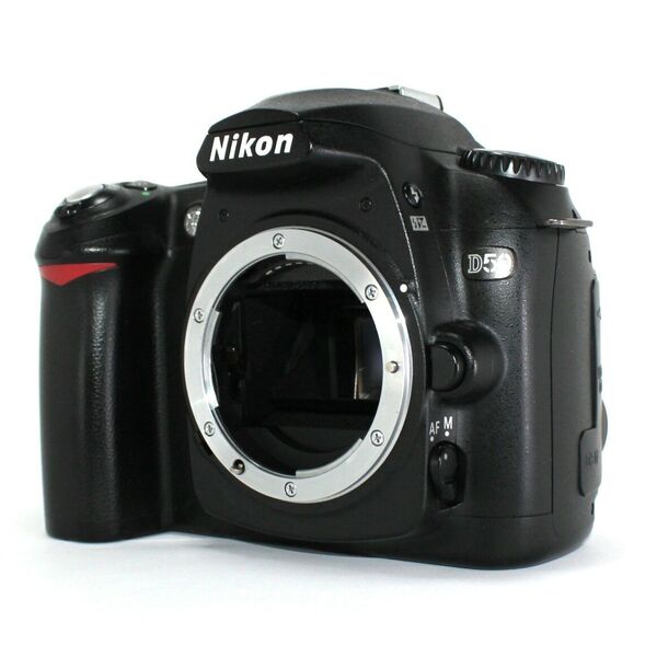 Nikon D50 デジタル一眼レフカメラ ボディ☆完動美品☆動作確認済み 色鮮やかなCCDセンサー搭載機
