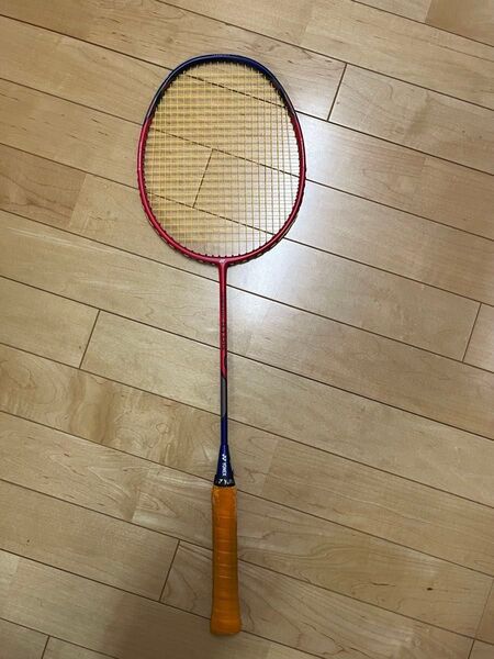 YONEX バドミントンラケット voltric 0.1DG レッド系