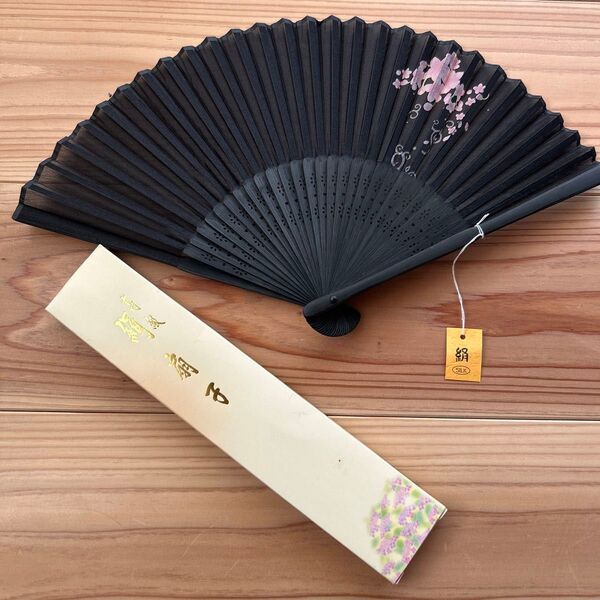 新品!扇桜 シルク 扇子 八重桜