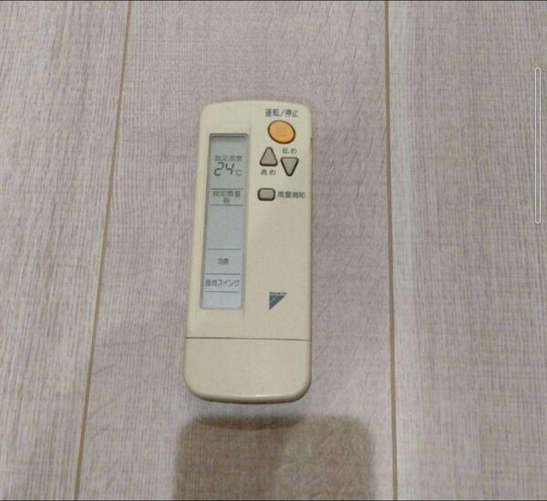 DAIKIN エアコンリモコン BRC4C101 中古 ダイキン
