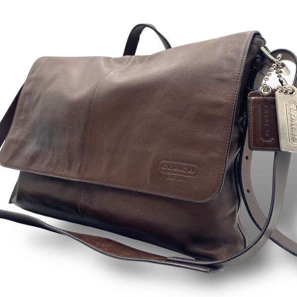 良品◎ COACH コーチ トンプソン メッセンジャーバッグ ブリーフケース ショルダー 本革 2way A4可 ビジネス 通勤