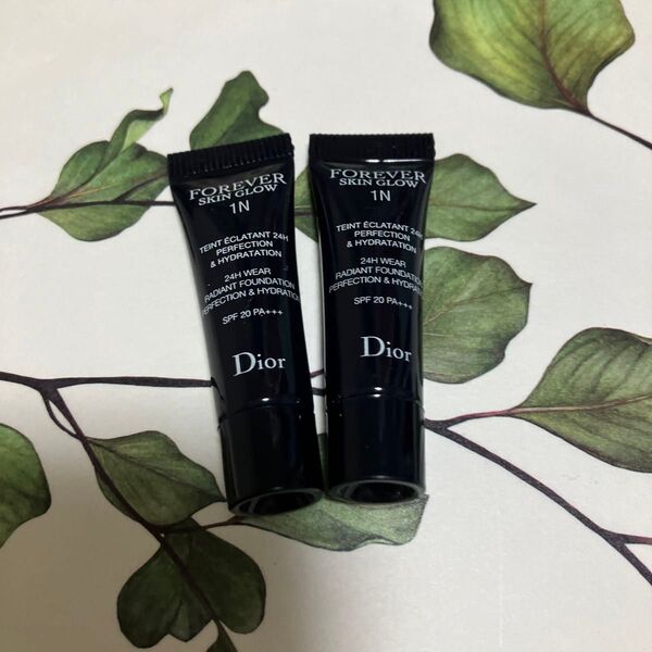ディオール スキンフォーエヴァー フルイドグロウ 1n 2.7ml×2