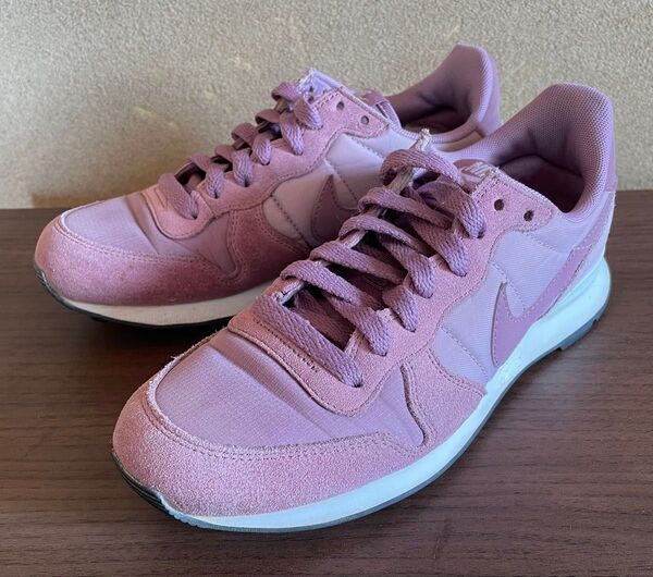 ナイキ NIKE インターナショナリスト スニーカー 24.0cm