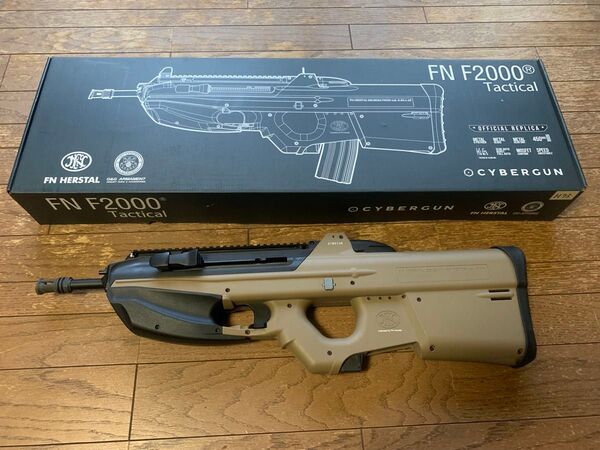 【カスタム品】G&G電動ガン F2000 TAN