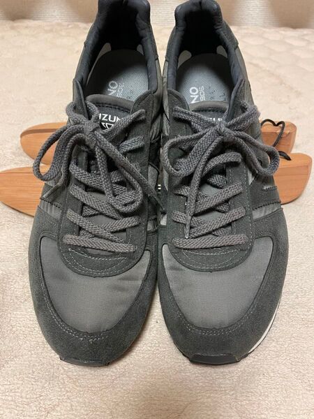MIZUNO FOR MARGARET HOWELL 26cm