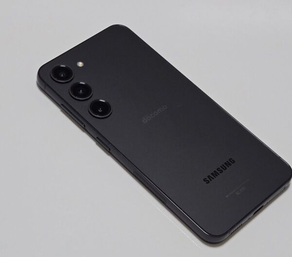 美品 Samsung Galaxy S23 ドコモ版ファントムブラック256GB