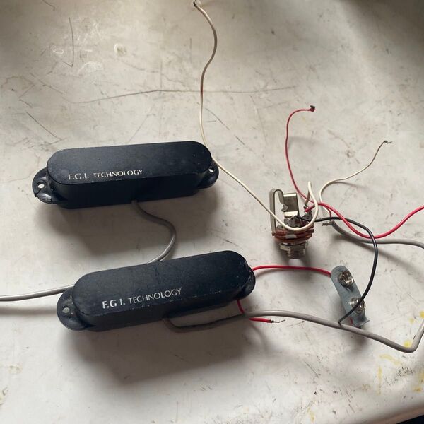 フェルナンデス ピックアップ アクティブ EMG