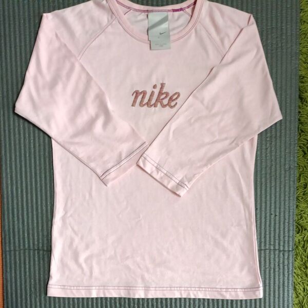 NIKE 長袖Tシャツ ピンク Lサイズ 刺繍ロゴ 7分袖