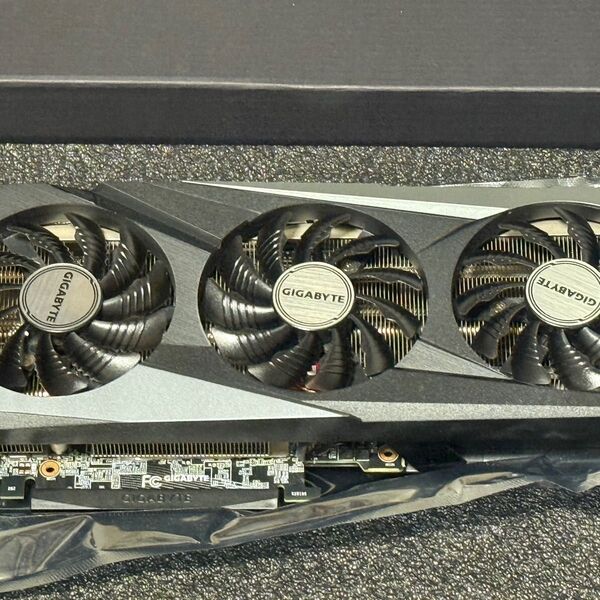 GeForce RTX 3060 Ti GAMING OC 8G (rev. 1.0) GIGABYTE
