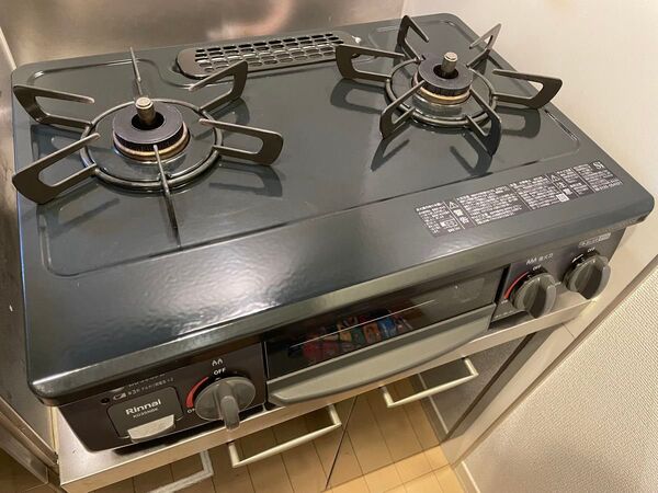 2022年製 Rinnai ガスコンロ 2バーナー(グリル未使用)ホース付き
