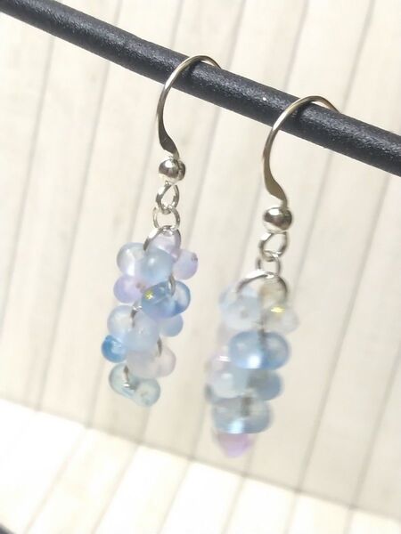 26ハンドメイドピアス/イヤリング 青系ファルファーレ