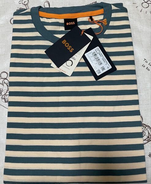 HUGO BOSS 新品未使用 メンズ tシャツM 表示タグございません。