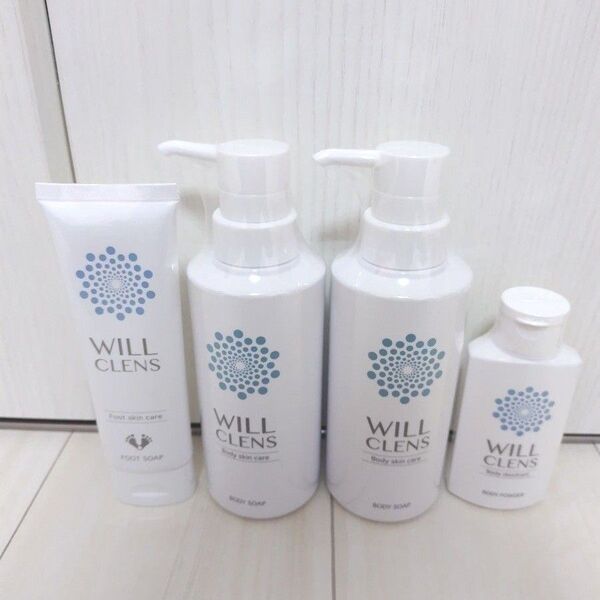☆薬用 ボディソープ×2 & ボディ制汗パウダー & フットソープ セット☆