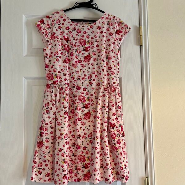 GAP 花柄ワンピース ピンク 150cm〜158cmくらい