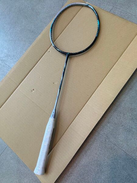 アストロクス88D プロ 4U5 YONEX バドミントン ラケット