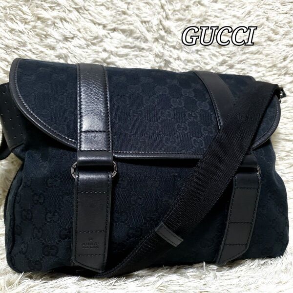 美品 GUCCI メッセンジャー ショルダーバッグ キャンバス×レザー GG柄