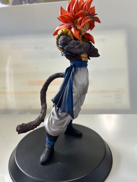 非売品 ドラゴンボールGT 組立式ハイクオリティ DXフィギュア 最強スーパーサイヤ人4 ゴジータ