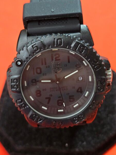 ●超特価・超美品・LUMINOX 3050/3950 QZ グレーダイヤル・新品未使用ストラップ・人気シリーズ