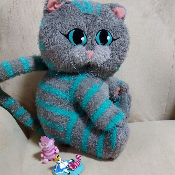 不思議の国のアリス チシャ猫 フィギュア ぬいぐるみ