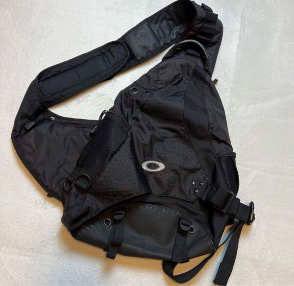 OAKLEY オークリー スリングバッグ y2k バックパック ボディバッグ