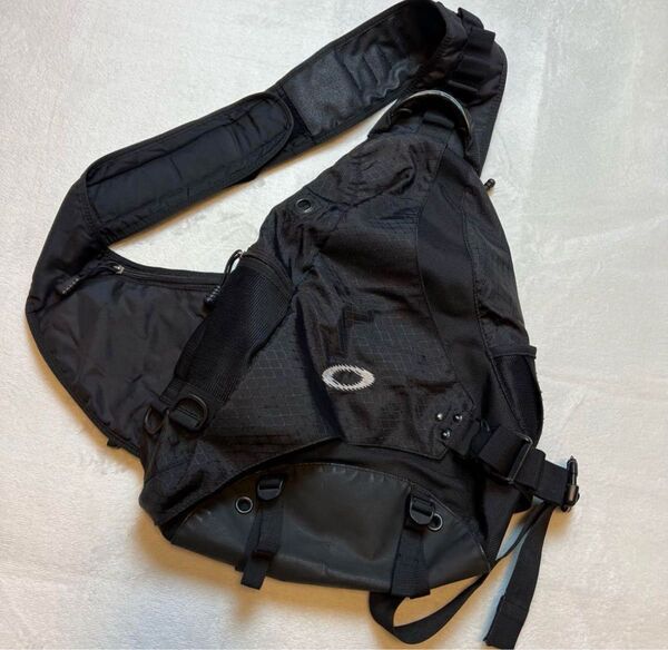 OAKLEY オークリー スリングバッグ y2k バックパック ボディバッグ