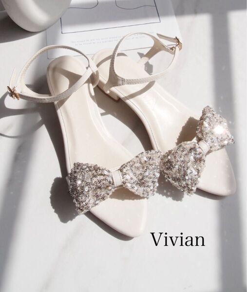 新品未使用VivianポインテッドトゥスパンコールリボンストラップサンダルL