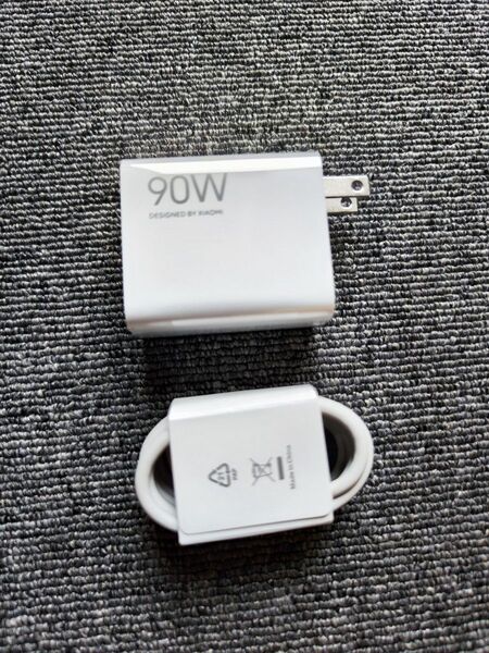 xiaomi 90w 急速充電器+タイプC USBケーブル