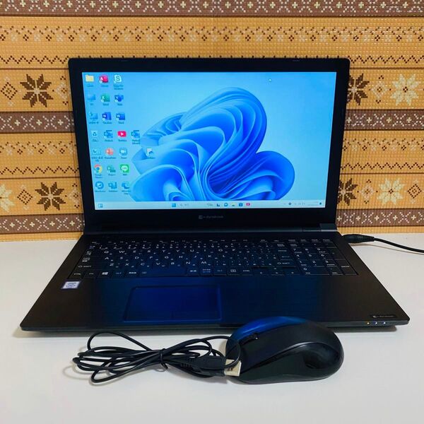 Y633 TOSHIBAノートパソコンSSDメモリ8G第8世代サクサクWin11