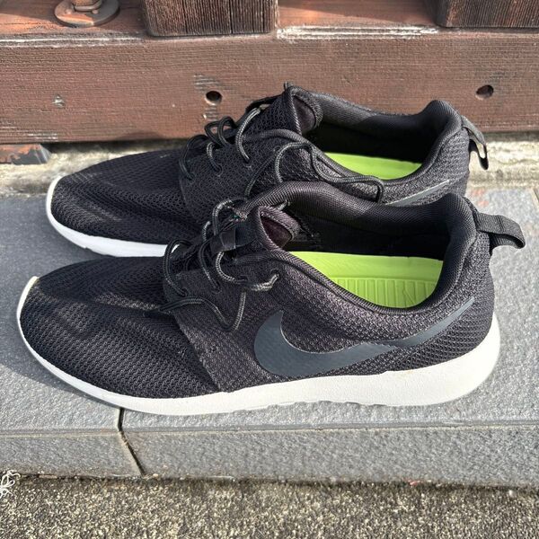 27 Nike Roshe Run "Black/Anthracite/Sail"