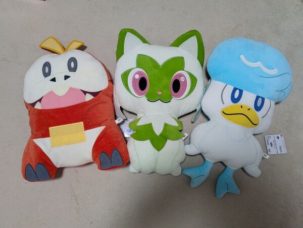 ぬいぐるみ ポケモン クッション ホゲータ クワッス ニャオハ