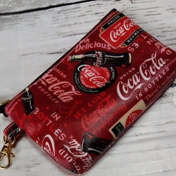 カードポーチ モバイルバッテリーポーチ ハンドメイド コカ・コーラ