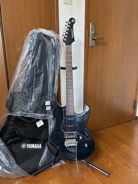 YAMAHA パシフィカ612 ブラック