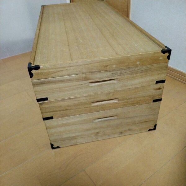 美品 桐の収納ケース3段
