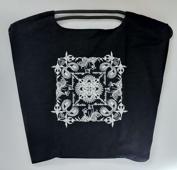刺繍エコバッグ 黒 ブラック バンダナ柄 ネコ Mサイズ トートバッグ かわいい