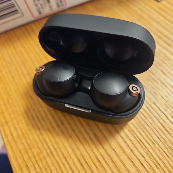 WF-1000XM4