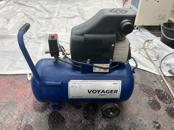 アネスト岩田 100V オイルレスコンプレッサー 0.75kw 38Lタンク